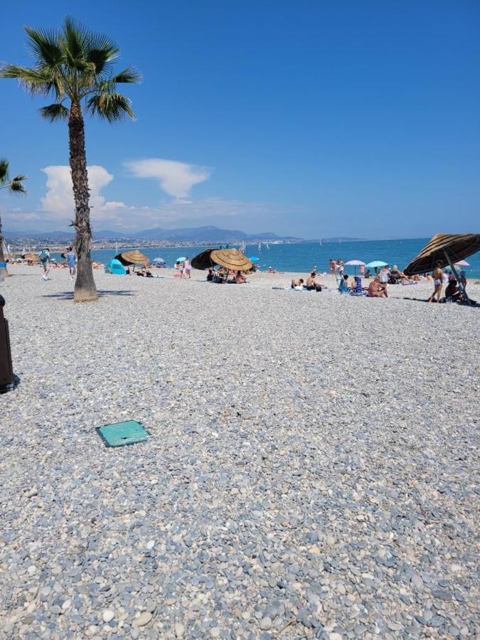 Villeneuve Loubet Plage- Entre Nice Et Cannes Villeneuve-Loubet Exterior foto
